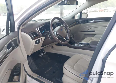 2018 Ford Fusion Hybrid Platinum из США, поврежденный, VIN 3FA6P0RU0JR148779